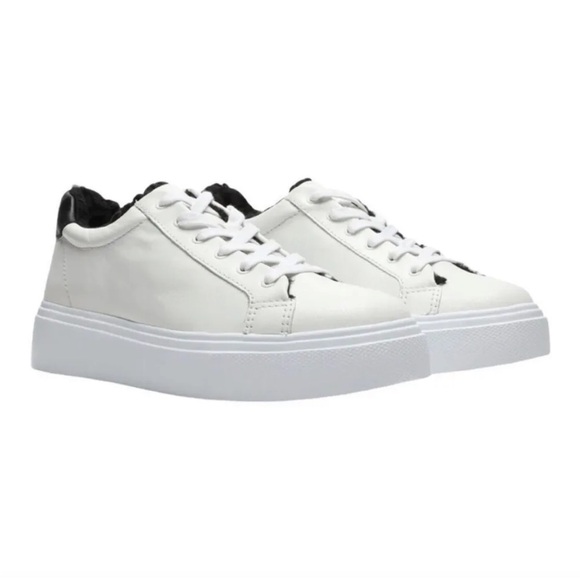 SCHUTZ KRISTEN WHITE LEATHER PLAIN SNEAKERS SHEARLING SIZE 8.5 EUC - Picture 2 of 13